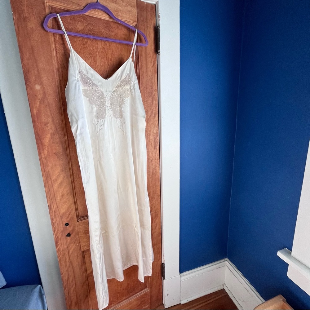 Tracy 100% silk Cream Lace butterfly Chemise